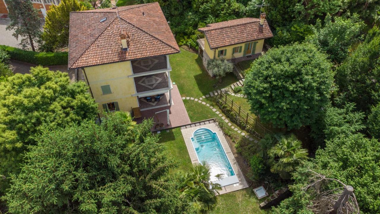 La Dependance Immersa Nel Parco Della Villa Isabella Stresa Luaran gambar